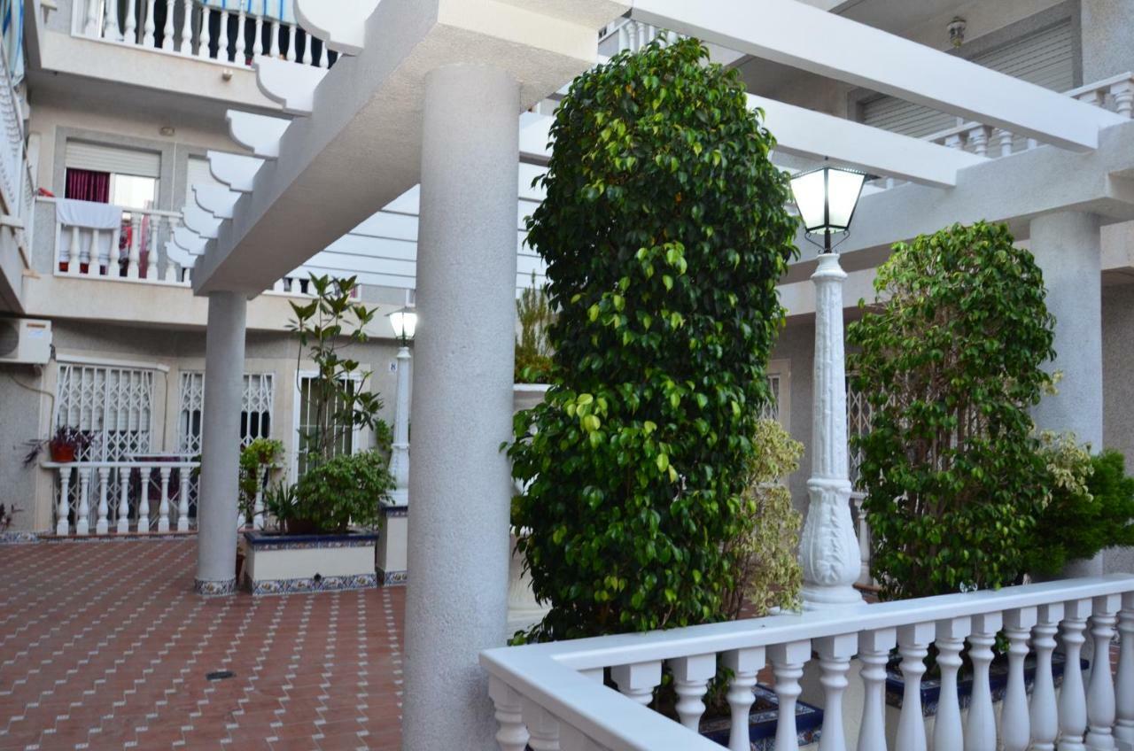 Apartament Apartamento Oslo Torrevieja Zewnętrze zdjęcie