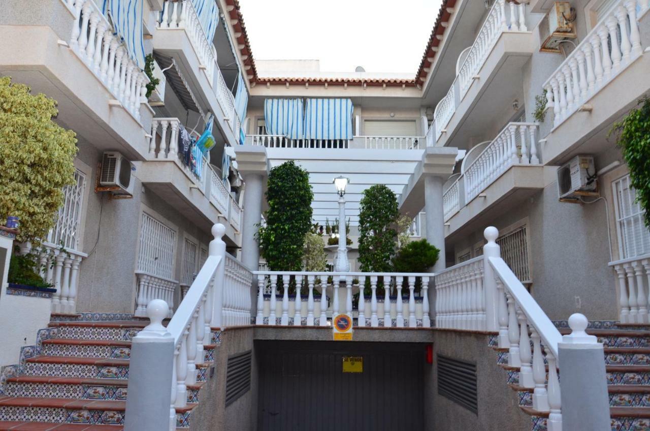 Apartament Apartamento Oslo Torrevieja Zewnętrze zdjęcie
