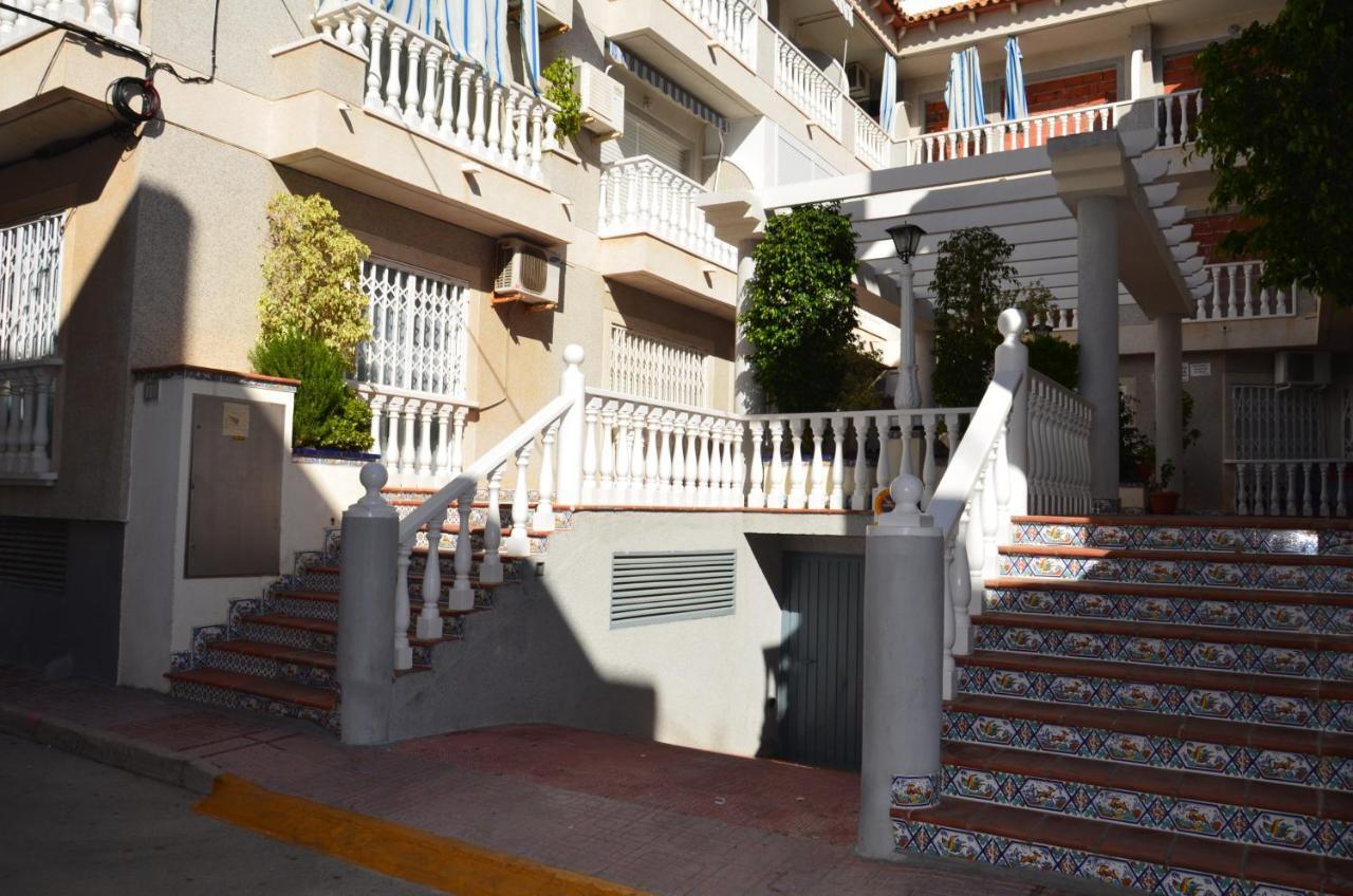 Apartament Apartamento Oslo Torrevieja Zewnętrze zdjęcie